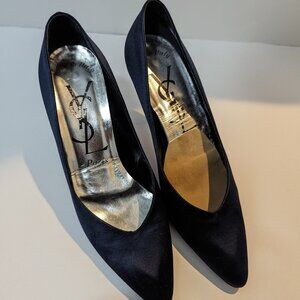 Yves St. Laurent Vintage Matte Satin Navy Pumps Size 7.5
